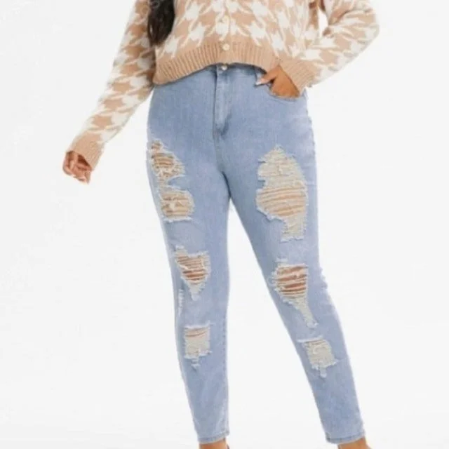 Plus Size Ripped Distressed Light Wash Jeans Elegant Dark-Wash Bootcut Jeans