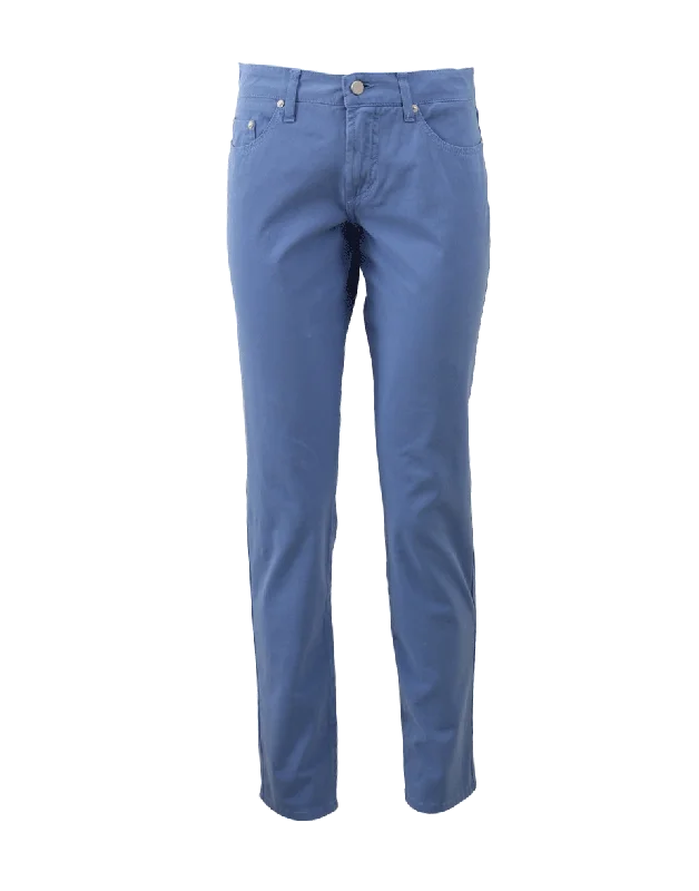 Tapered Leg Jean Fashionable Distressed Jeans