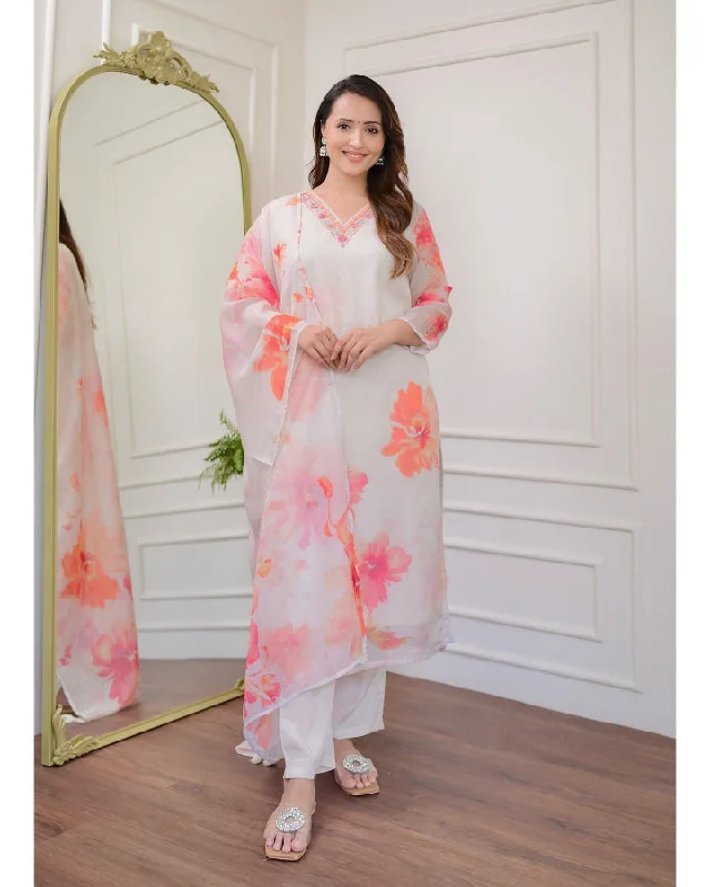 Women V Neck Embroidered Work Organza Fabric Kurta & Pant With Dupatta Set Chic Slim Fit Pants Women V Neck Embroidered Work Organza Fabric Kurta & Pant With Dupatta Set Chic Slim Fit Pants