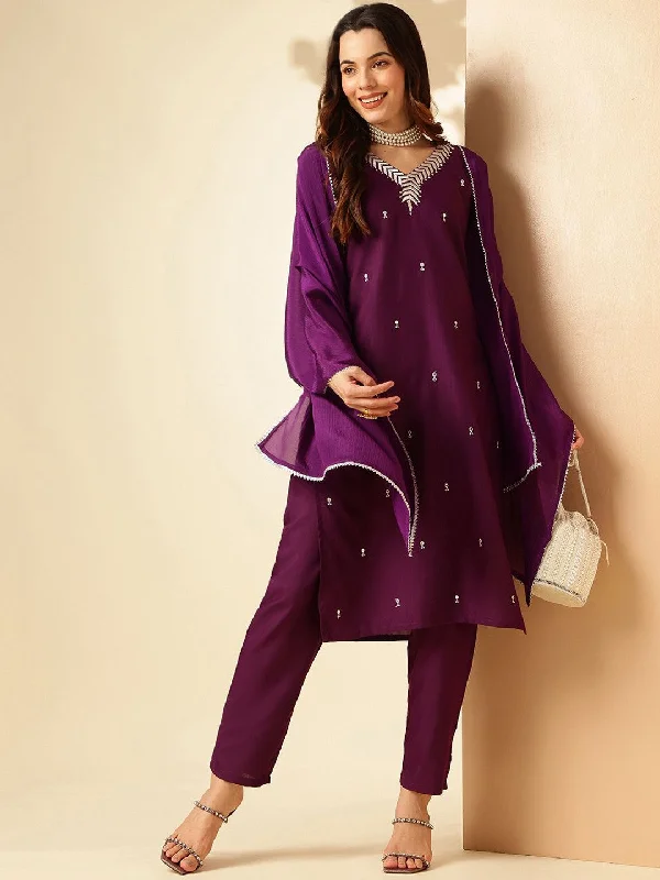 Women V Neck Embroidered Work Rayon Slub Fabric Kurta Pant Set Comes With Chinon Dupatta Trendy Printed Leggings Women V Neck Embroidered Work Rayon Slub Fabric Kurta Pant Set Comes With Chinon Dupatta Trendy Printed Leggings