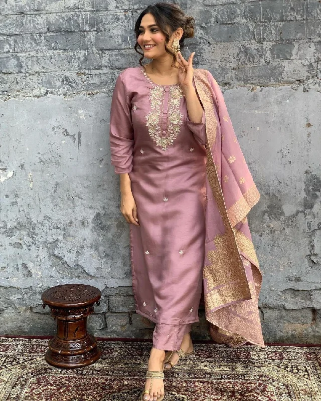 Women Round Neck Embroidered Work Viscose Rayon Fabric Kurta & Pant With Dupatta Set Cozy Fitted Pants Women Round Neck Embroidered Work Viscose Rayon Fabric Kurta & Pant With Dupatta Set Cozy Fitted Pants