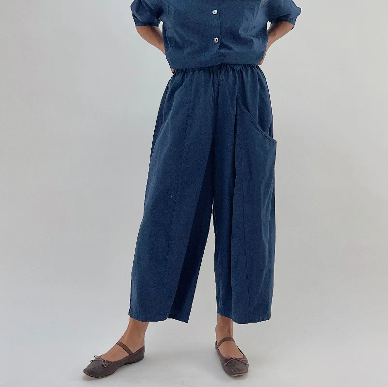 Eleven Stitch | One Pocket Pant in Midnight Fashionable Sporty Pants