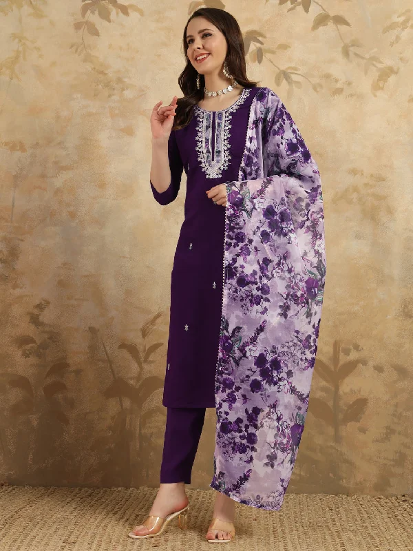 Women Round Neck Embroidered Work Chanderi Fabric Kurta & Pant With Dupatta Set Comfortable Cargo Pants Women Round Neck Embroidered Work Chanderi Fabric Kurta & Pant With Dupatta Set Comfortable Cargo Pants