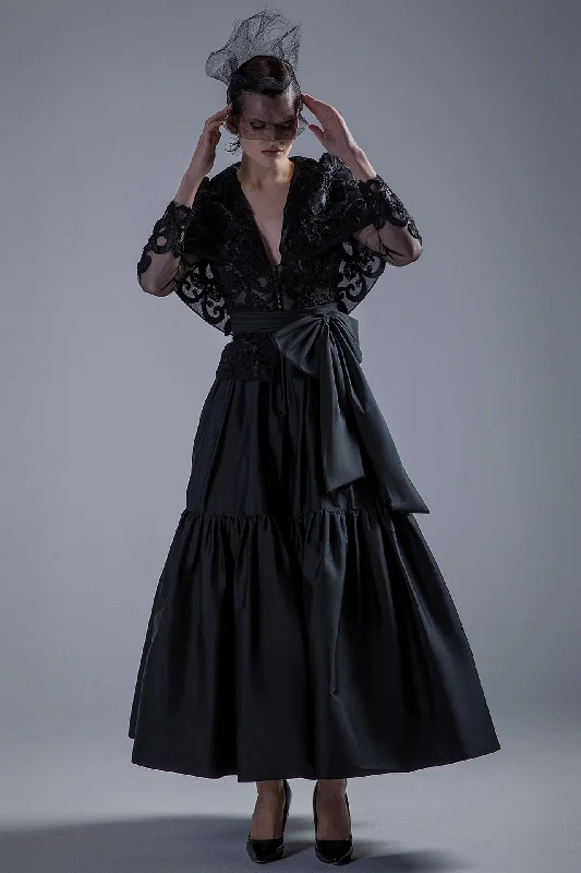 Long sleeves embroidered top with taffeta skirt boho skirt vibe