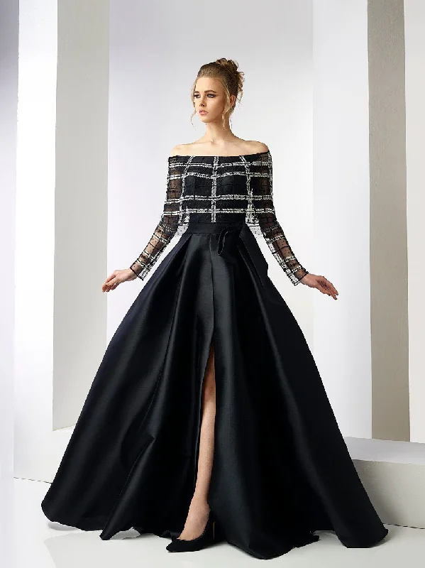 Off shoulder dentelle top with mikado skirt denim skirt classic