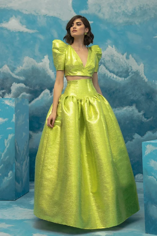 V neckline vrop top with voluminous ball skirt relaxed fit skirt
