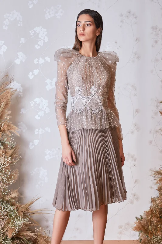 Long sleeves polka dots top with pleated short skirt silk skirt elegant