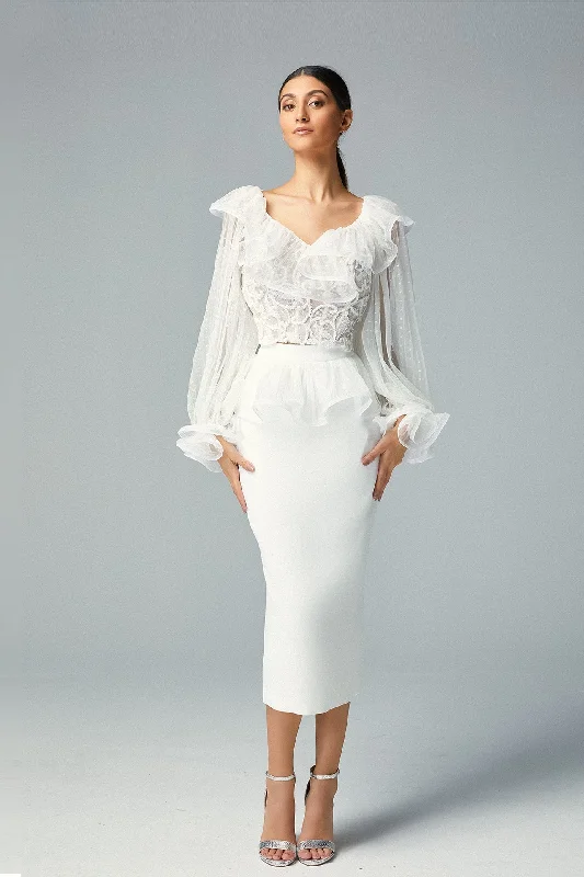 Ruffled neckline top with midi skirt wool skirt warm