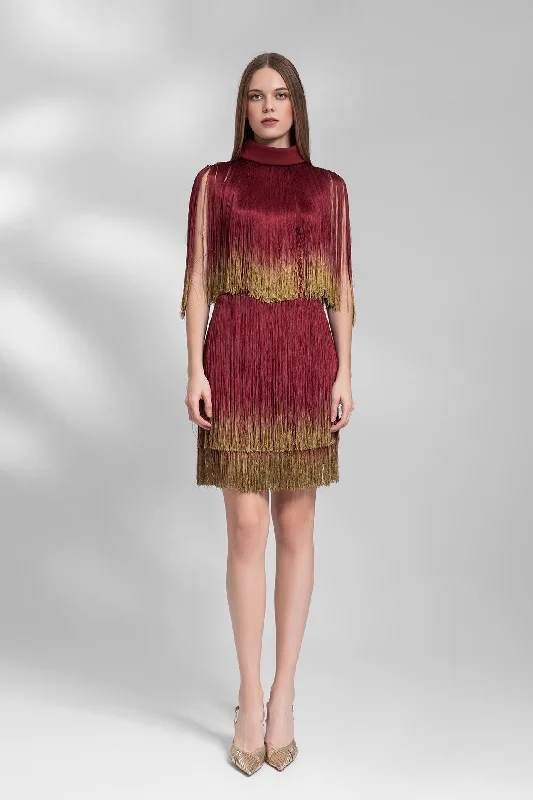 High collar tassel top with skirt pleated skirt texture