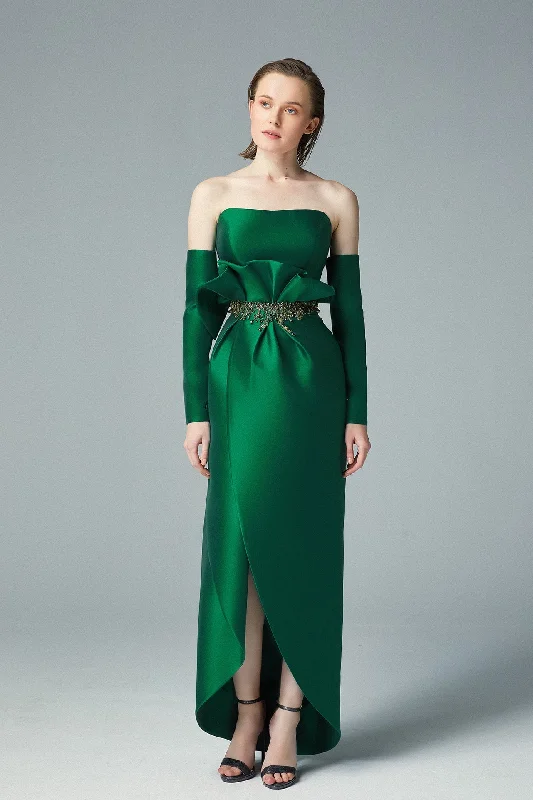 Off sleeves top with asymmetric skirt velvet skirt plush