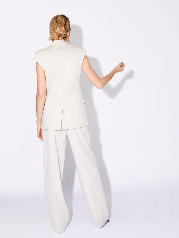 Cream stretch gabardine sleeveless jacket