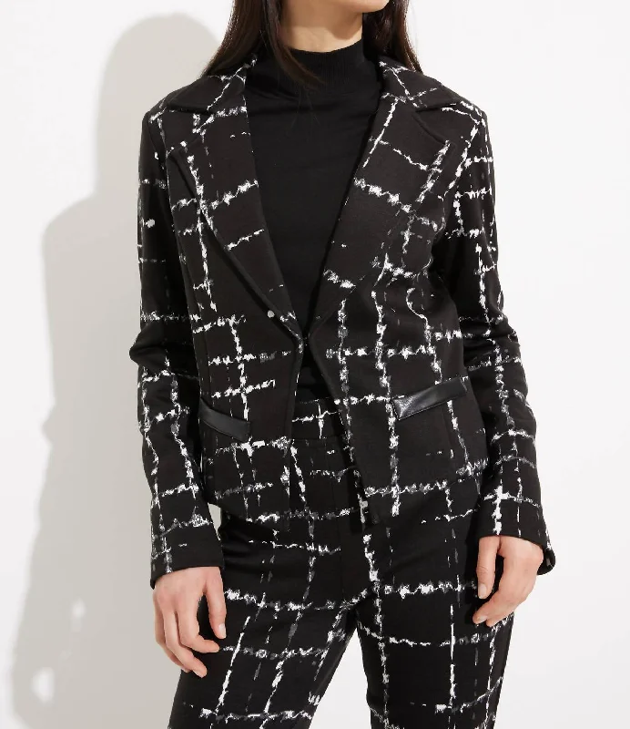 Fitted Checkered Jacket In Black/multi