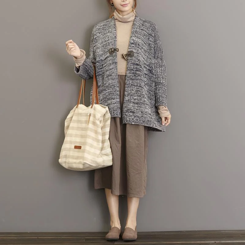 Gray oversize woolen stops sweaters short knit coats