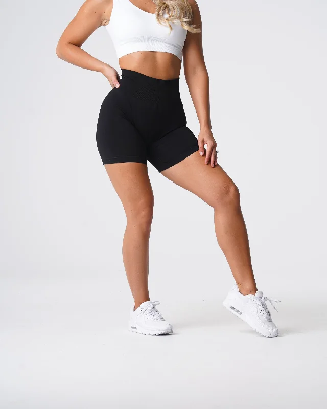 Black Solid Seamless Shorts