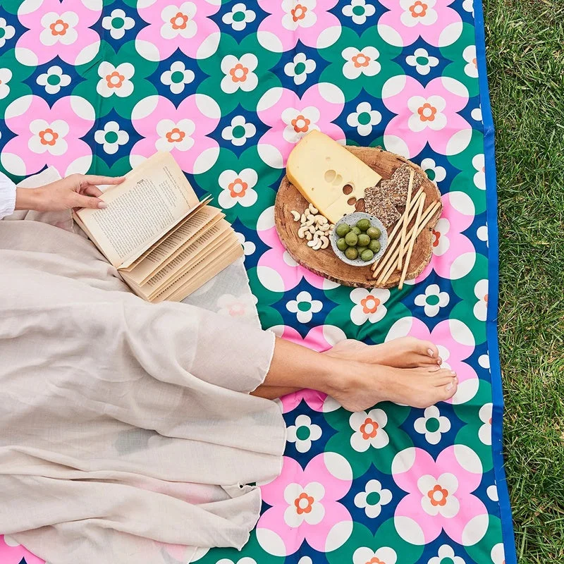 Project Ten - Picnic Mat - Block Floral