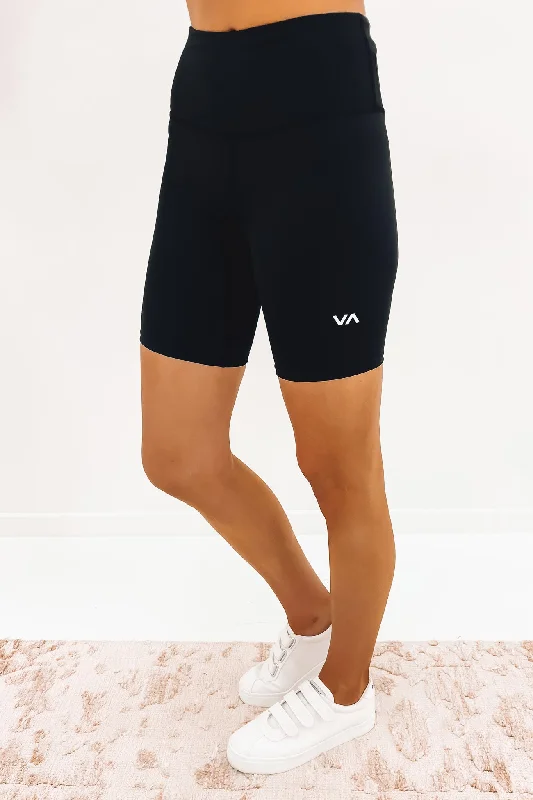 VA Essential Bike Shorts Black