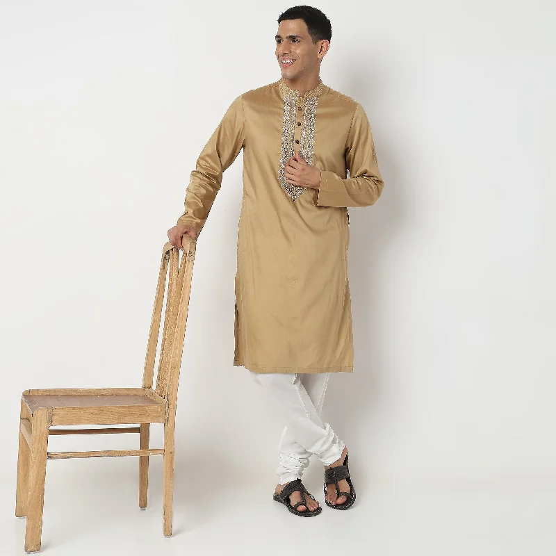 Regular Fit Embroidered Kurta