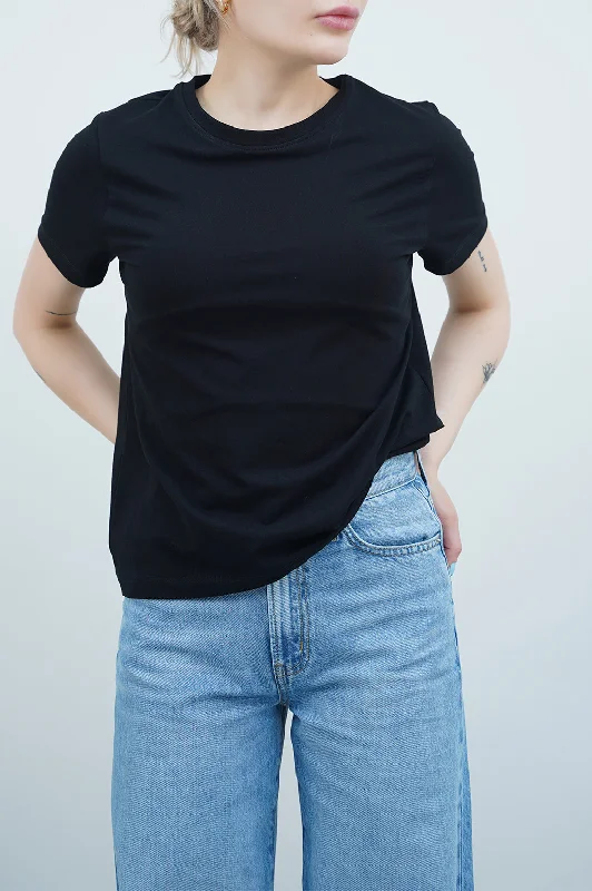 ROUND NECK T-SHIRT