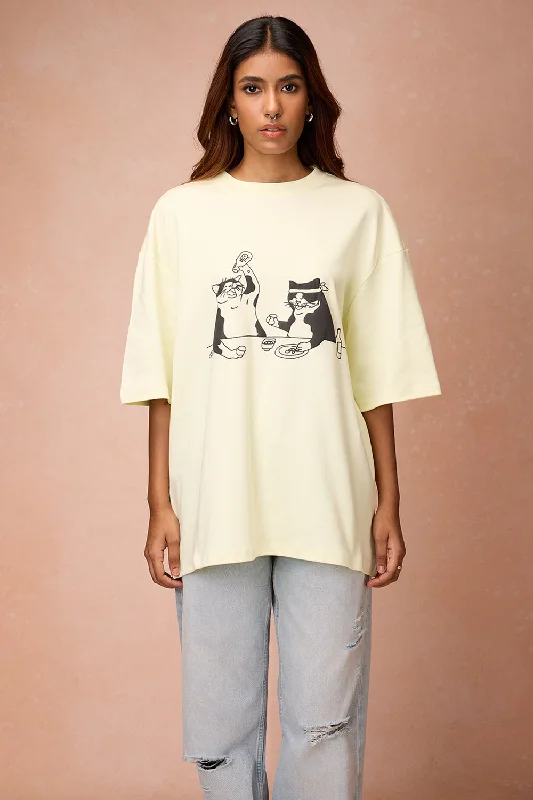 Women's Two Cats Behind Me Yellow T-Shirt