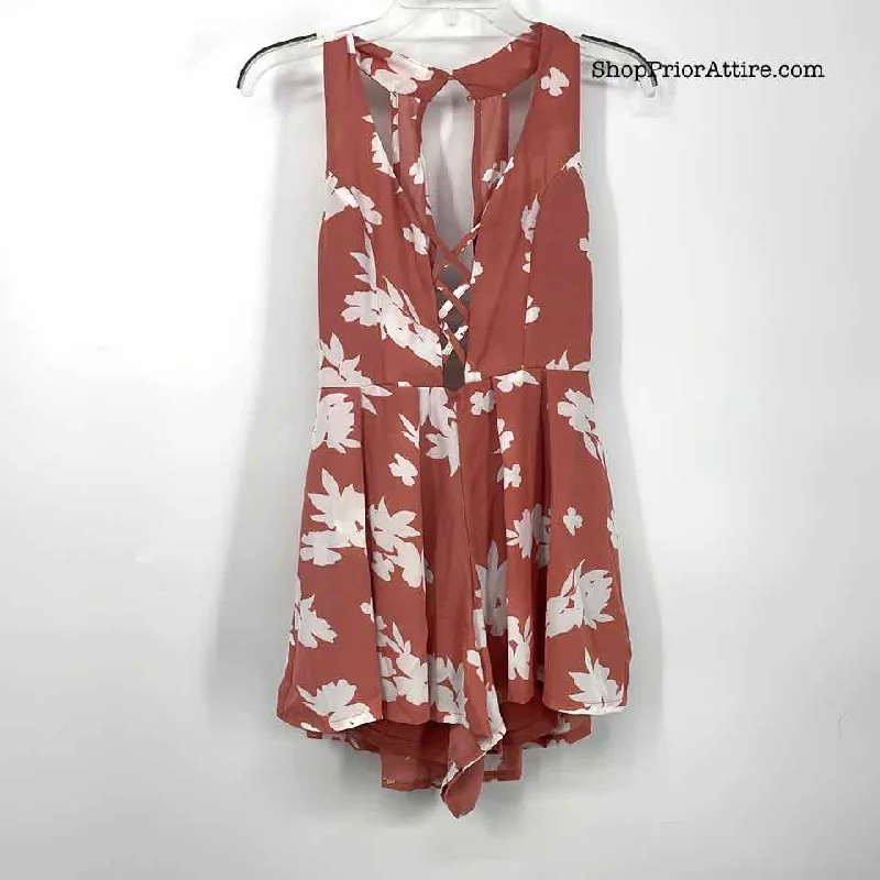 Size SMALL Pink White Floral Romper Relaxed Fit Romper Cozy