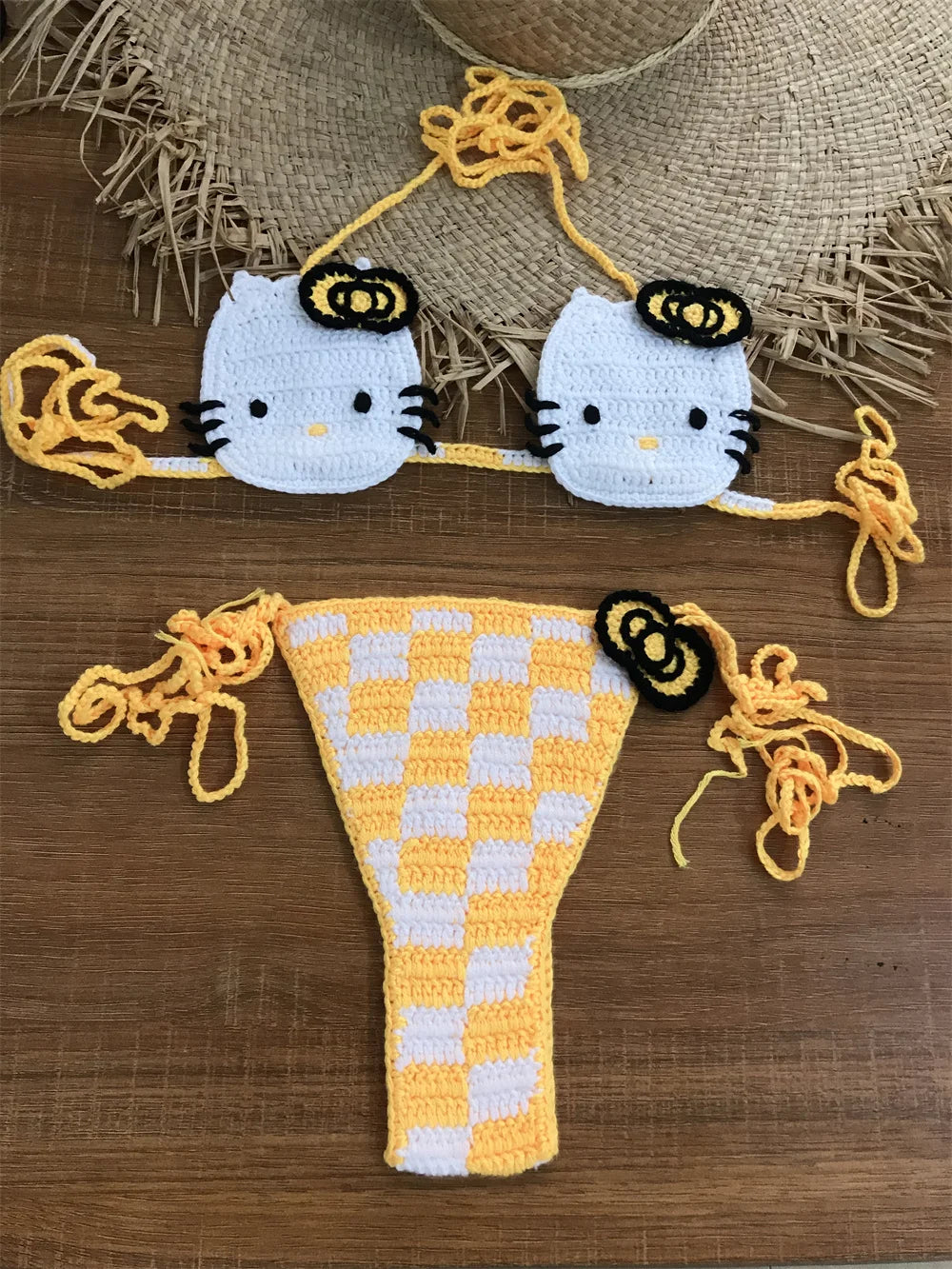 Tropical yellow set